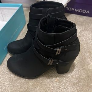 COPY - Black ankle heel boots